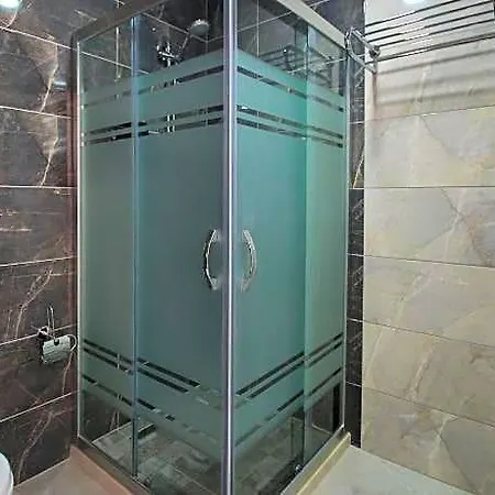 Paris Prestige 3*